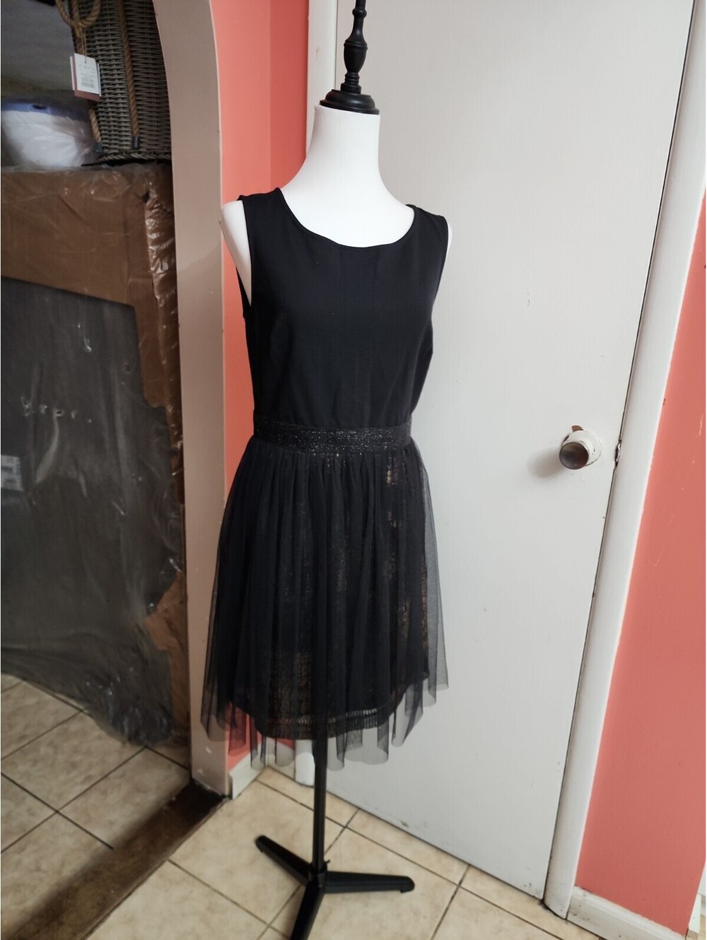 Betsey Johnson Black Sleeveless Gold Tulle Skirt Party Dress Emo Skater sz 8 Vie